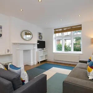 Alexandra Park Apartment